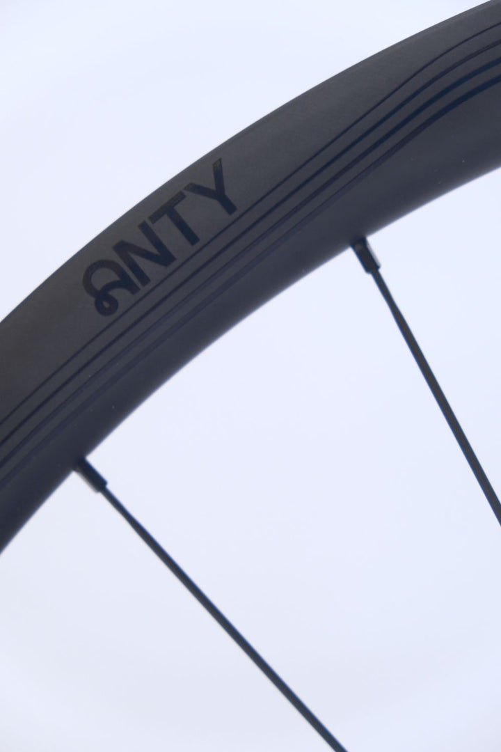 Koła Anty Gravel Carbon Straight Pull