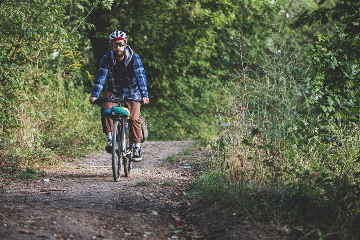 Gravel z prostą kierownicą