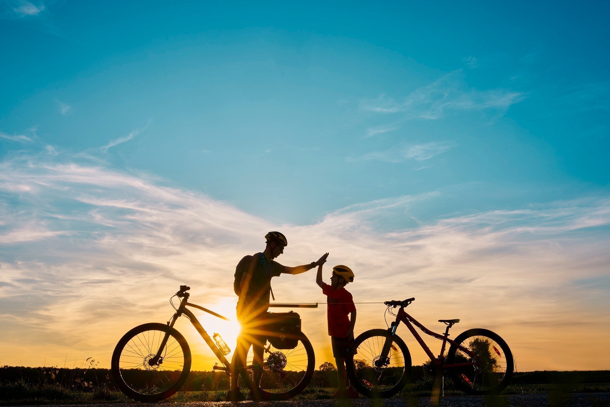Jak bezpiecznie jeździć na rowerze z dzieckiem?