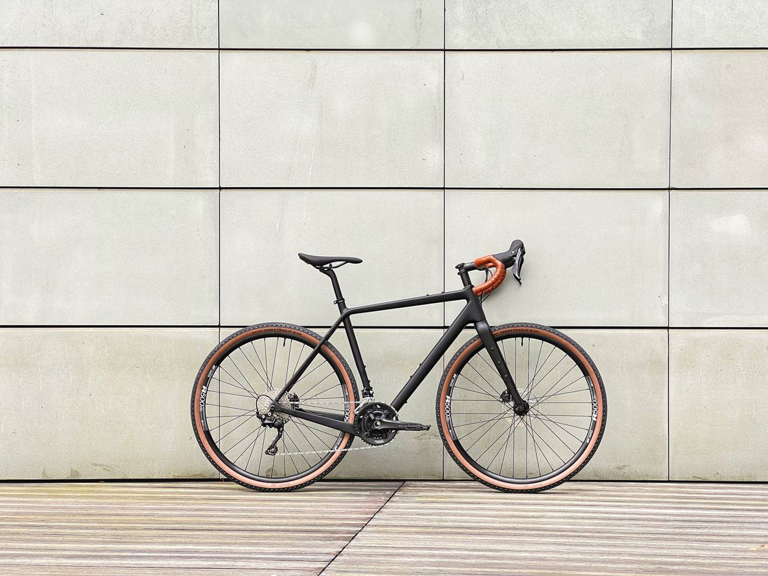 Antymateria Gravel Bike CRE M Matte Black, GRX400/600