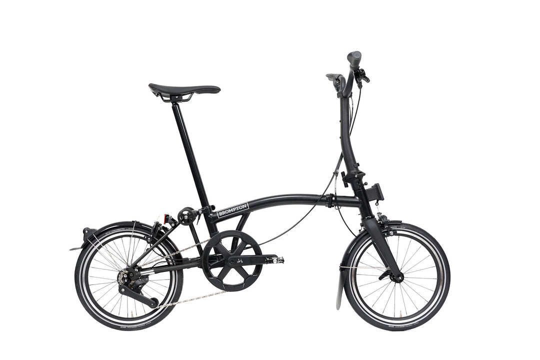 Brompton P-Line M12L Matt Black Standard — widok roweru
