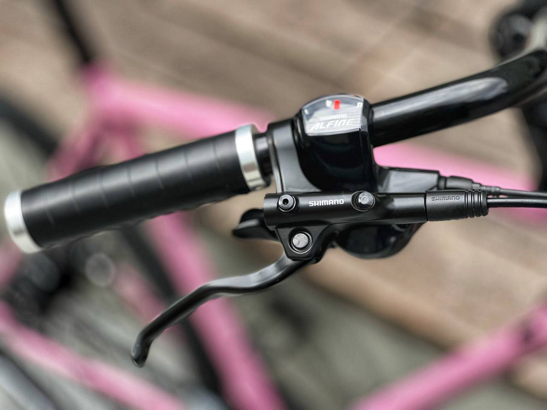 Rower Antymateria Carbon Drive z amortyzatorem M Liliowy 8S